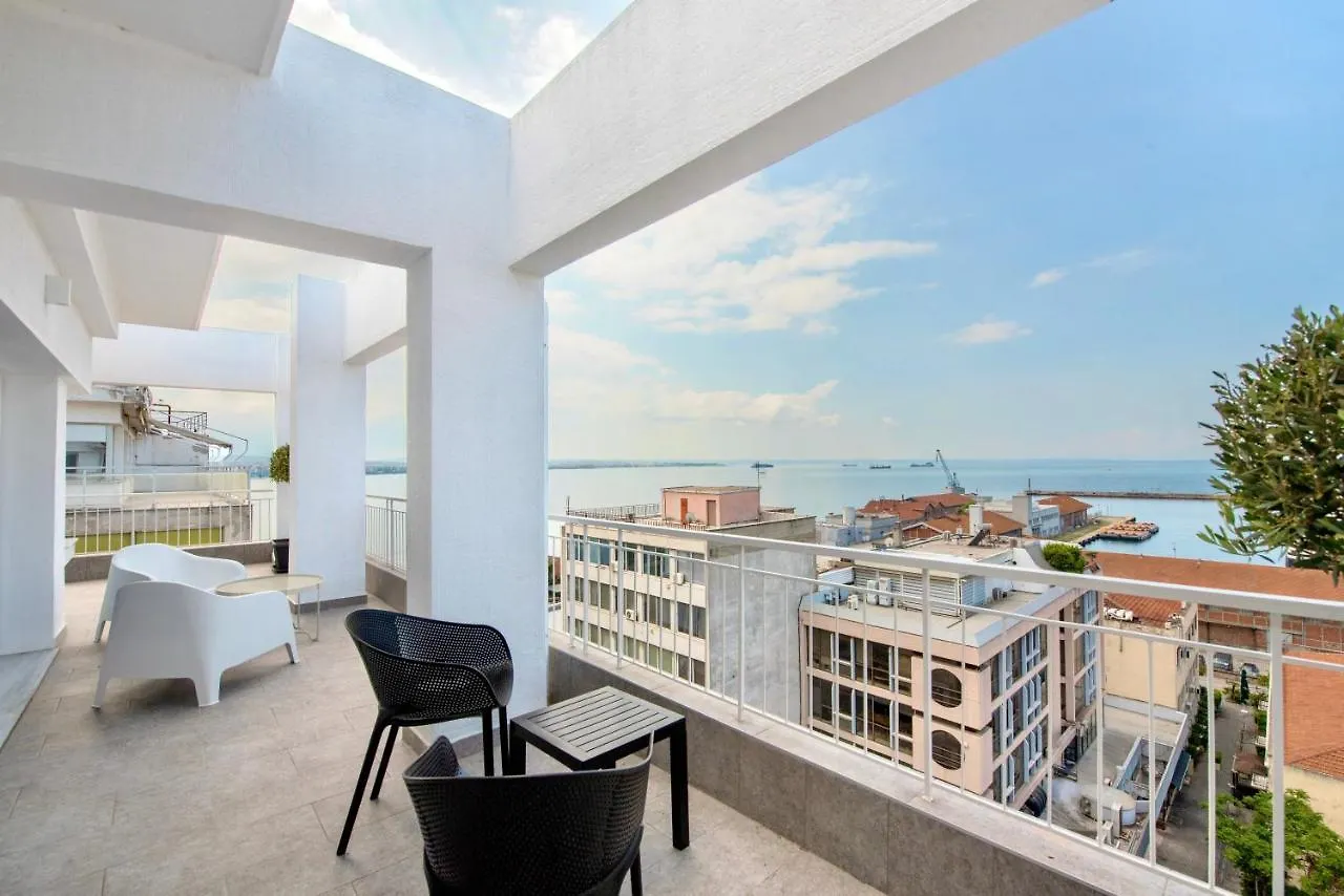 Oddity Seafront Penthouse Apartments テッサロニキ