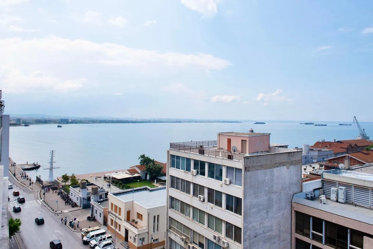 Oddity Seafront Penthouse Apartments テッサロニキ